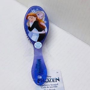 Disney Frozen Elsa & Anna Blueberry scented glitter hairbrush